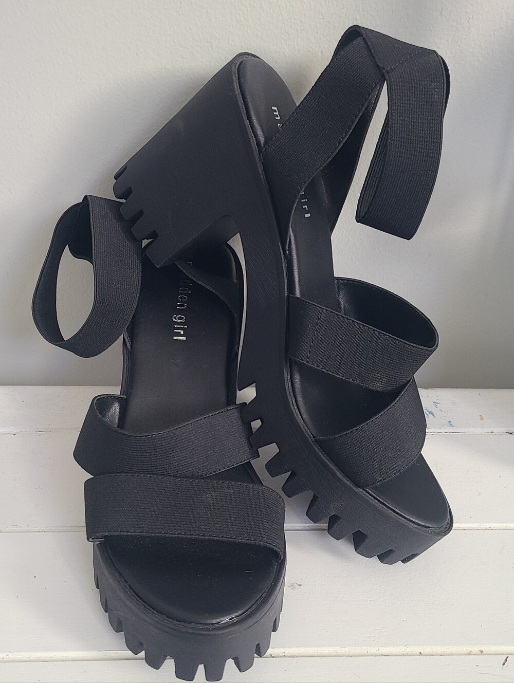 Madden Girl Sohoo Lug Sole Sandal Women's Size 10M